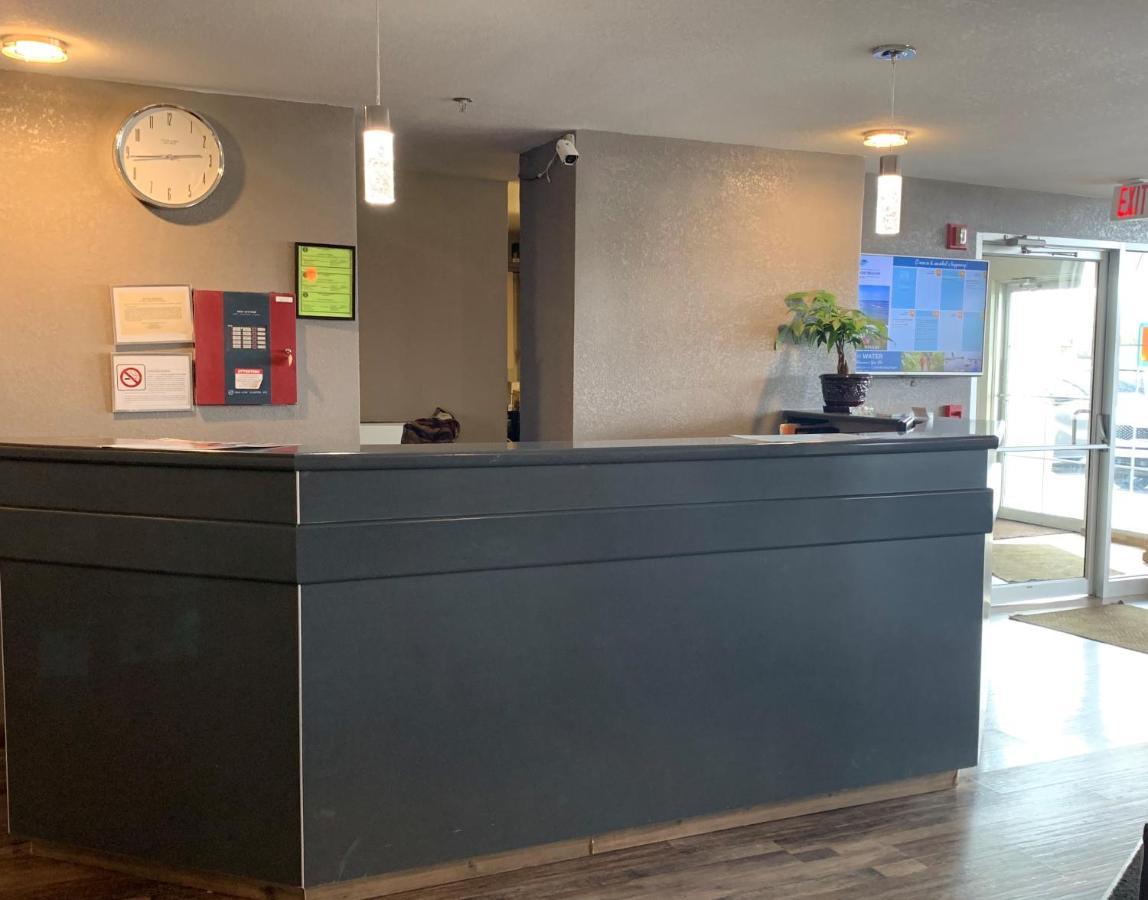 Microtel Inn & Suites By Wyndham Fond Du Lac Exterior foto